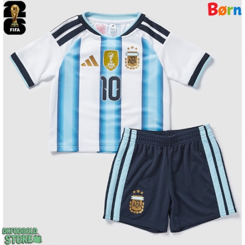 Argentina Lionel Messi #10 Replika Babytøj Hjemmebanesæt Børn VM 2026 Kortærmet (+ Korte bukser)